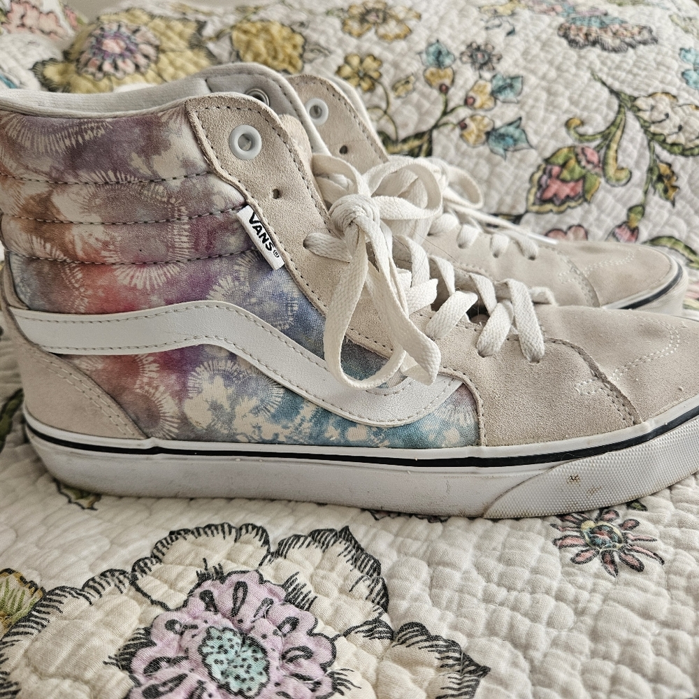 Woman's Van's High tops